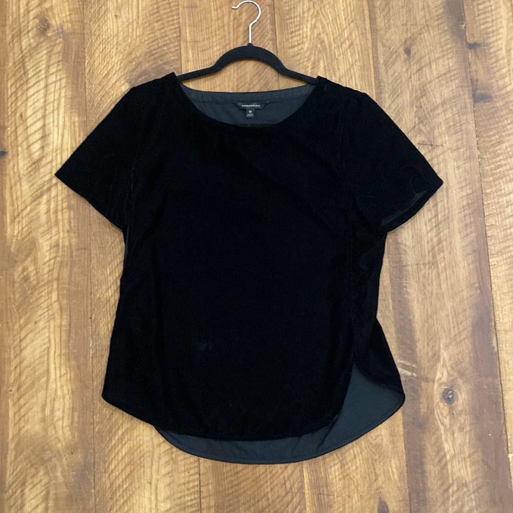 Banana Republic - velvet top